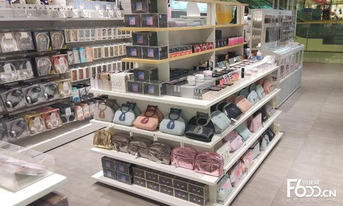 潮趣集結(jié)，名堂小鎮(zhèn)潮品店加盟廣告設(shè)計方案
